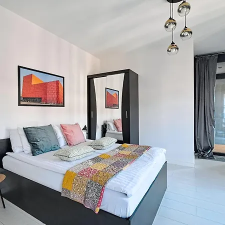 Urbannestgroup - Krochmalna 59 ורשה