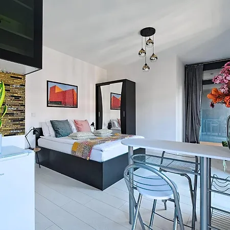 Apartment Urbannestgroup - Krochmalna 59