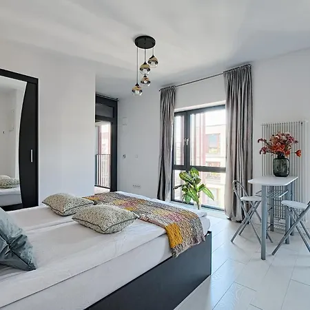 Urbannestgroup - Krochmalna 59 Warsaw